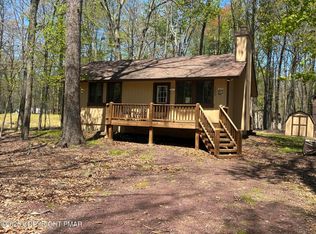 1065 Laurel Hill Rd, Pocono Lake, PA 18347