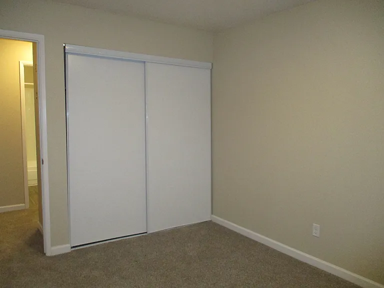Beaver Creek Apartments — Photo 30