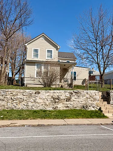 274 Frederick St #B Photo 1