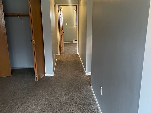 3rd image of 838 Wentworth Ave APT 1