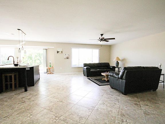 4th image of 12910 W Desert Glen Dr