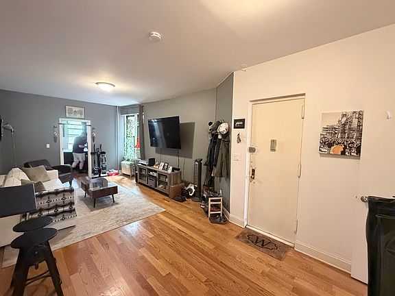 5th image of 1460 Carroll St APT 3D