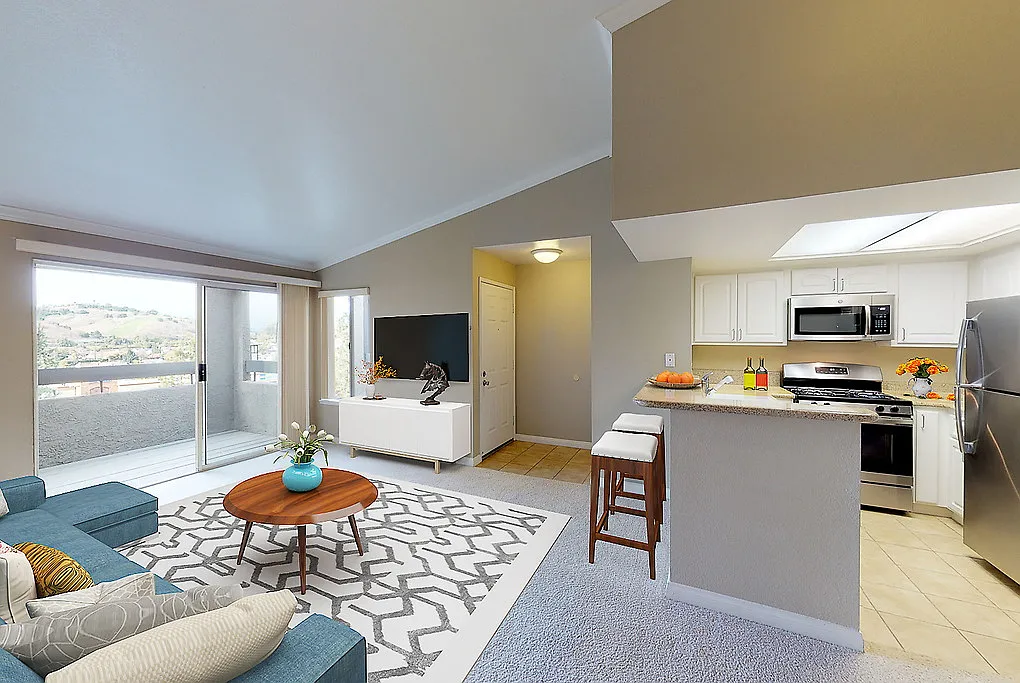 Emerald Pointe — Photo 3