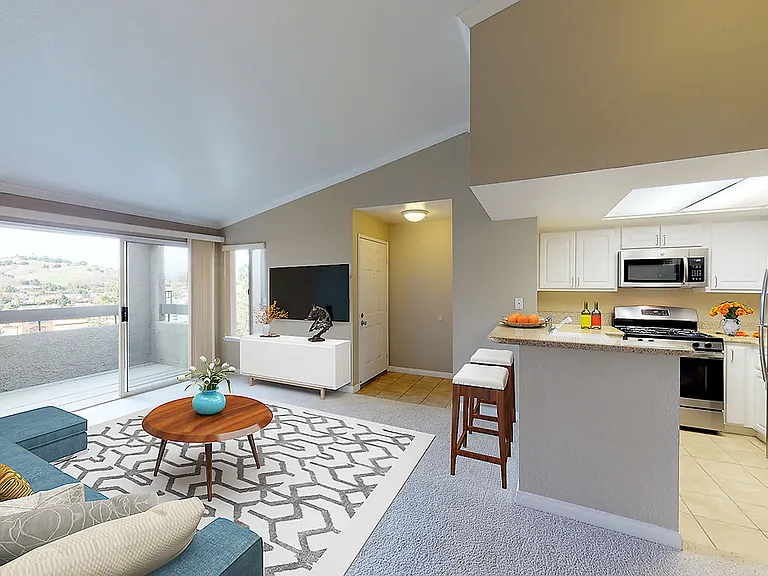 Emerald Pointe — Photo 4