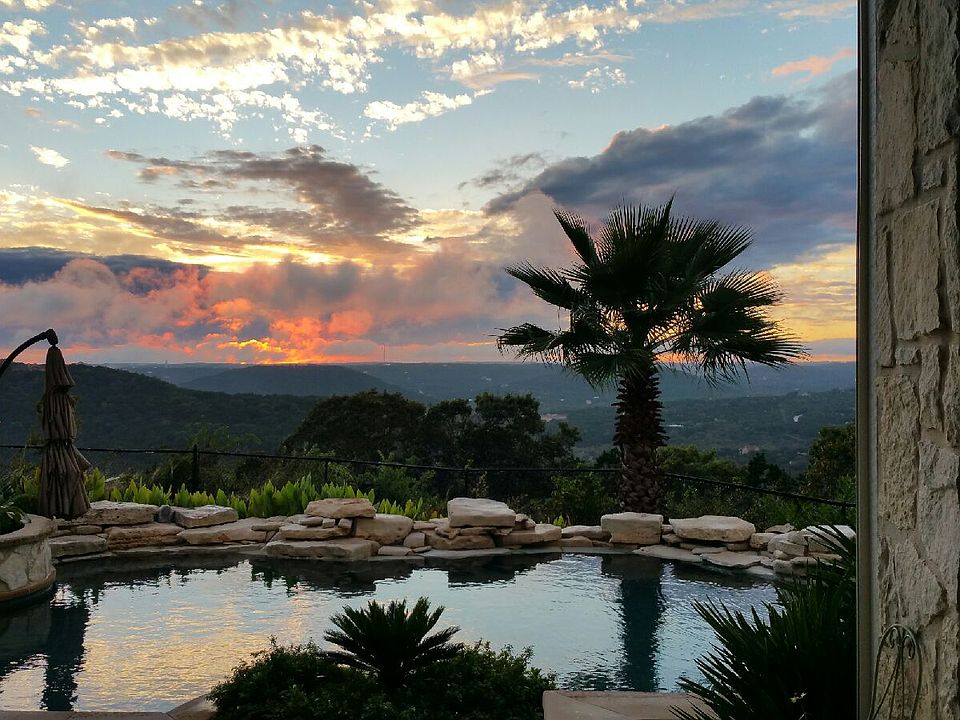 Sunsets are amazing!