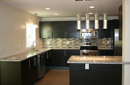 2nd image of 51 Dean St