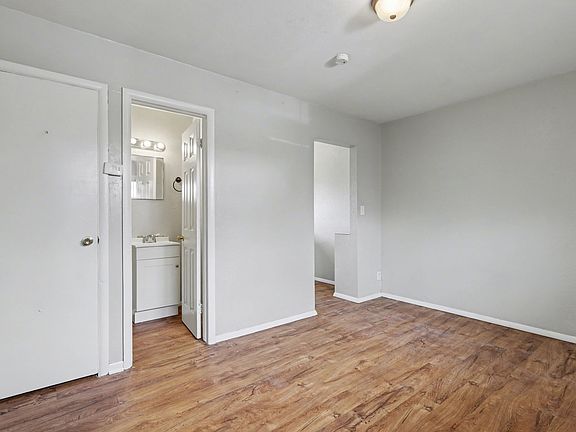 3rd image of 207 N Santa Fe Ave #10