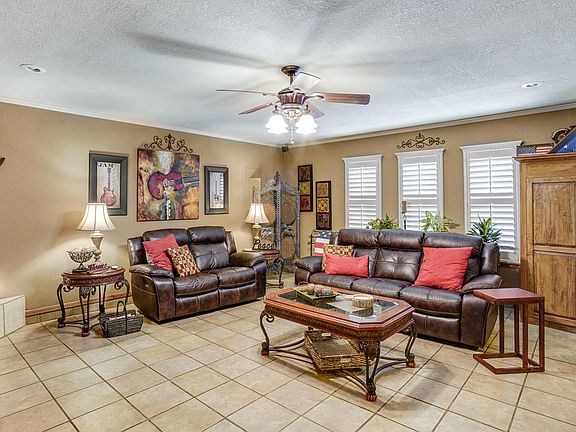 5th image of 9266 Grenoble Dr