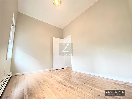 Rented by ZealEstate Group Inc | media 22