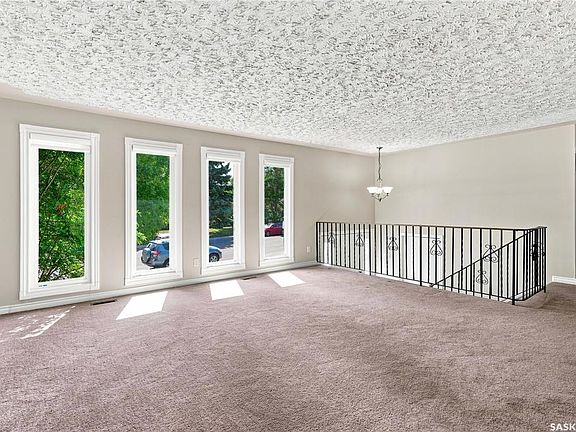 5th image of 541 Guelph CRESCENT