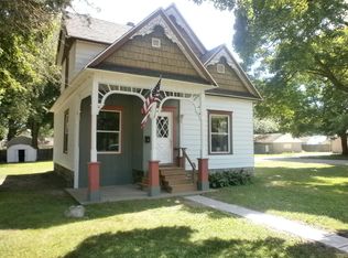 933 Masonic St, Belding, MI 48809