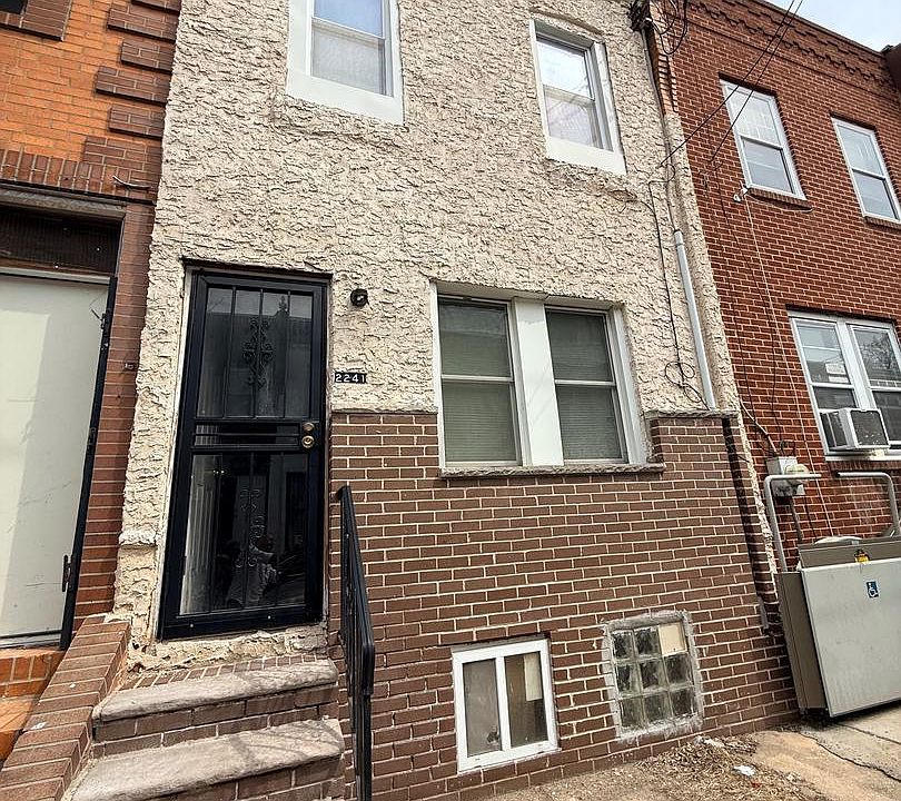 1st image of 2241 Sigel St