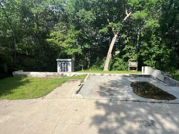 148 SERENITY OAKS TERRACE, Watertown, WI 53098