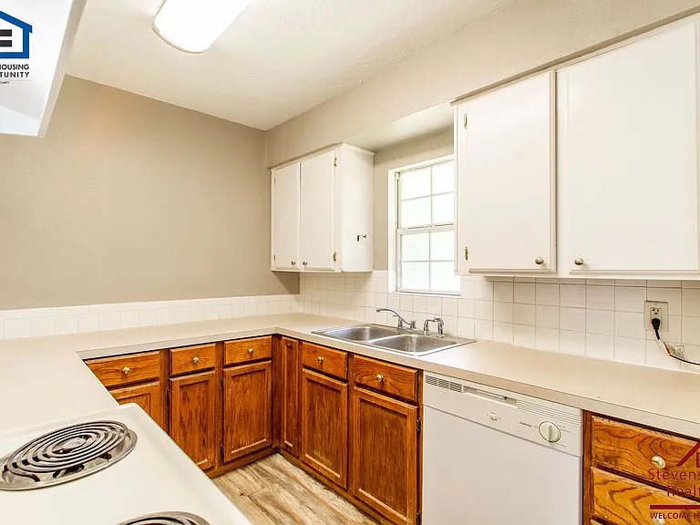 2610 NW Lindy Ave — Photo 30