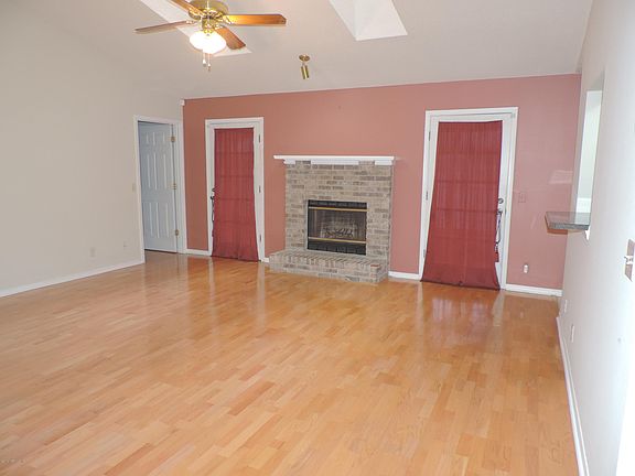 5th image of 12137 Camp Creek Dr