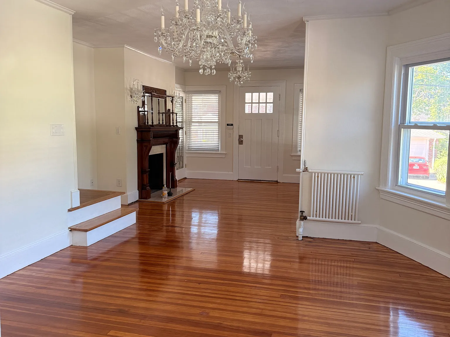 4 bed, 2000 sqft, $3,500 — Photo 3