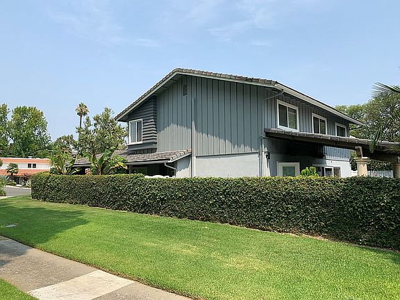 4th image of 4415 Henley Ct