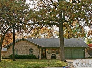 1554 Meadow Lane Ter, Fort Worth, TX 76112