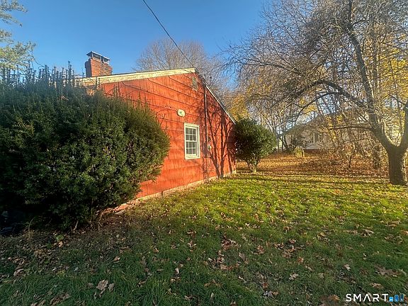 3rd image of 779 Ellington Road