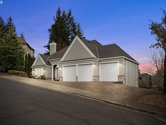 5th image of 3133 Fleming Pl
