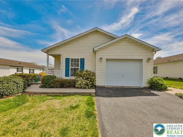 706 San Simeon Pl, Easton, PA 18040