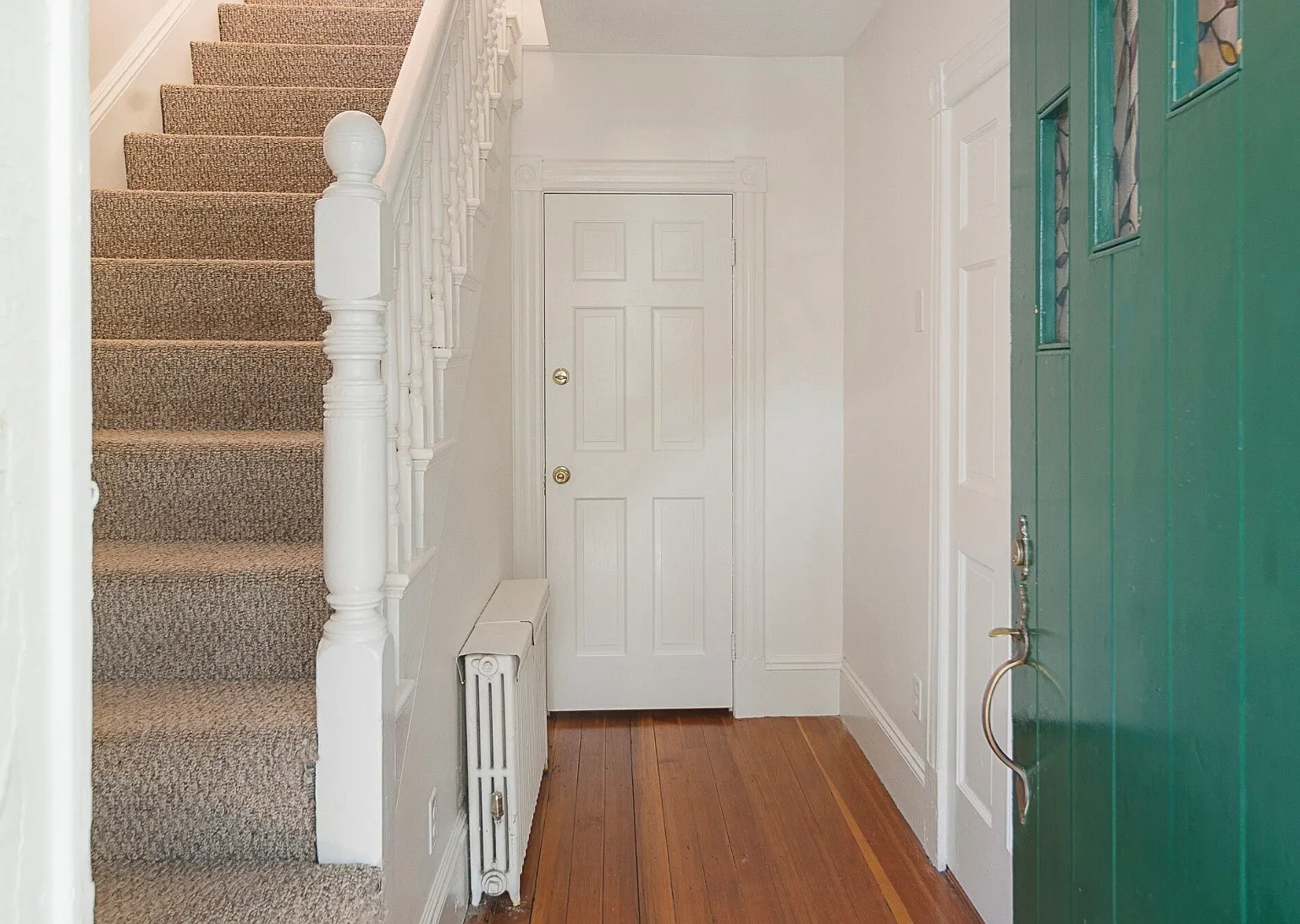 3 bed, 1200 sqft, $2,900 — Photo 4