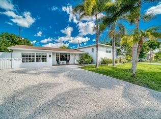 1275 NE 204th Ter, Miami, FL 33179