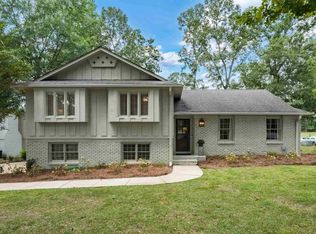 3425 Coventry Dr, Vestavia, AL 35243