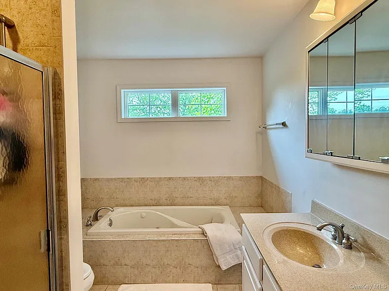 68 Rosemary Way — Photo 11