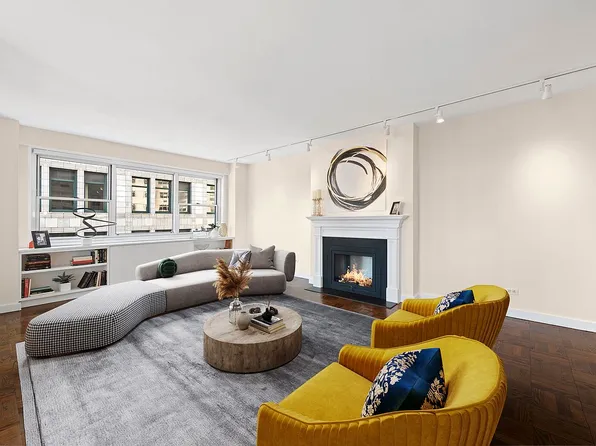 70 E 10th St APT 16-B, Manhattan, NY 10003