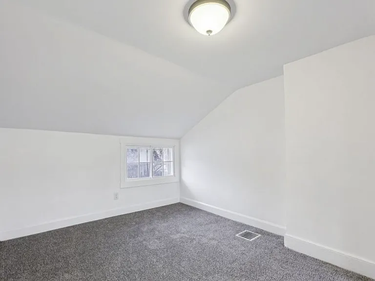 1016 E Palmer St — Photo 20