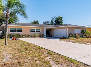 563 Eastview Rd, Largo, FL 33770