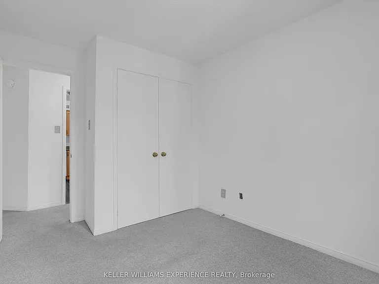 492 Laclie St #204 — Photo 8