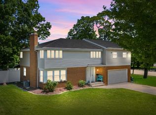 730 E Byrd St, Appleton, WI 54911