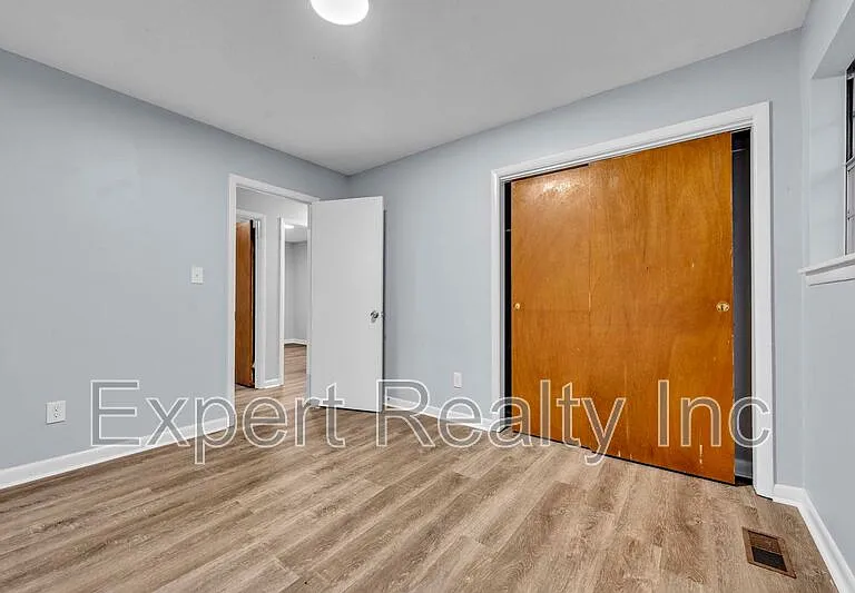 1256 15th St SW — Photo 11
