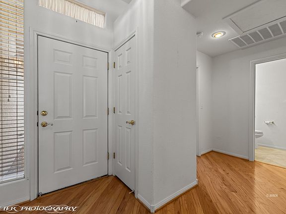 2nd image of 706 Mountain Rdg