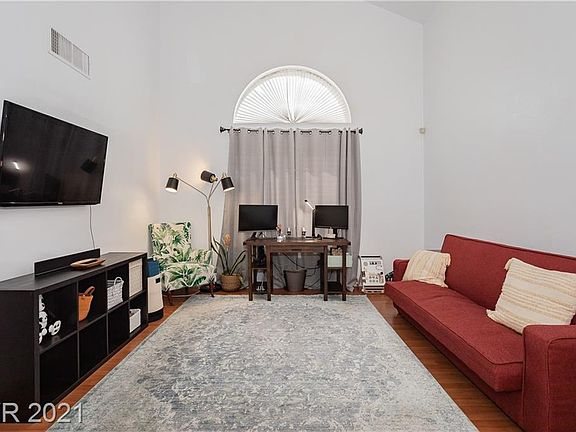 5th image of 1708 Leaning Pine Way