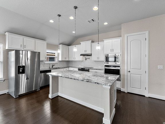 4th image of 31846 Acacia Vista