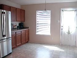 Eat-in area in kitchen