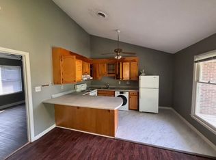 711 Church St APT B, Cramerton, NC 28032