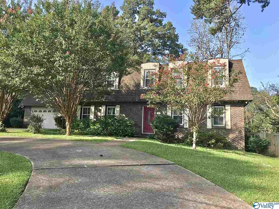 1st image of 731 Woodmar Dr