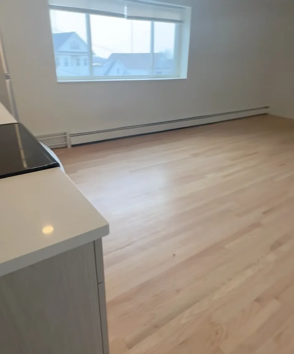 1 bed, 700 sqft, $3,200 — Photo 4