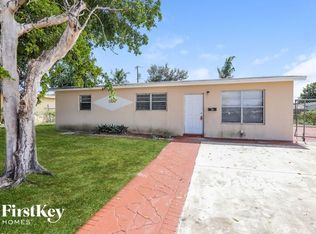 1160 NE 212th Ter, Miami, FL 33179