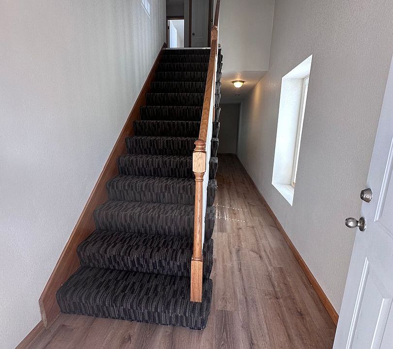 1st image of 281 NE Adams Dairy Pkwy #281