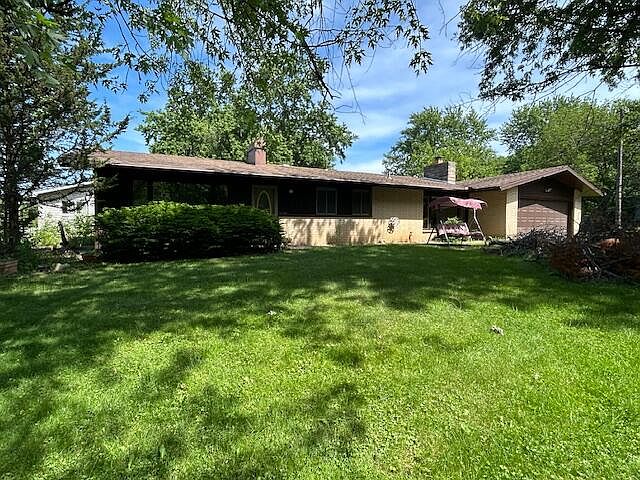 1st image of 12109 White Oak Dr
