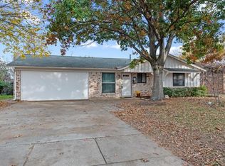 1813 Muse St, Fort Worth, TX 76112