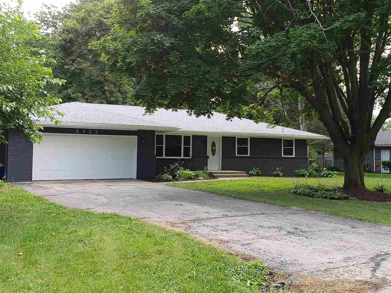 6122 Conner Ln photo 1