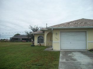 1908 NE 8th Pl, Cape Coral, FL 33909