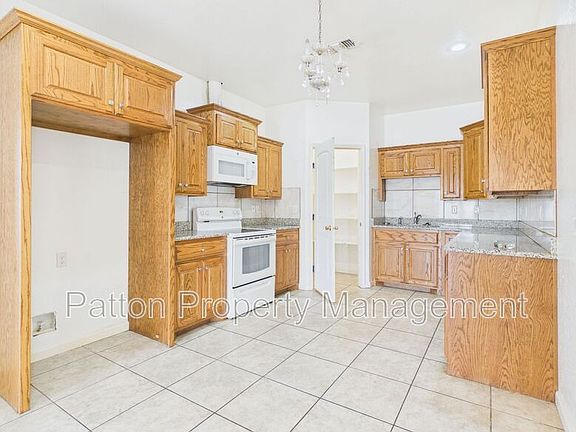 4th image of 746 N Williams St #A