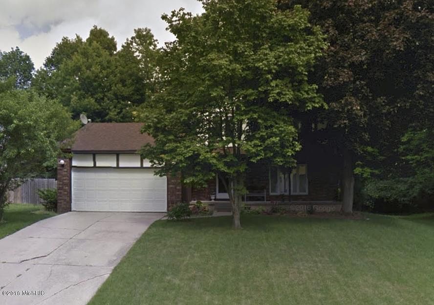 1st image of 4730 Larkwood Dr SE
